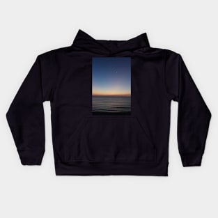 The moon is still out Kids Hoodie